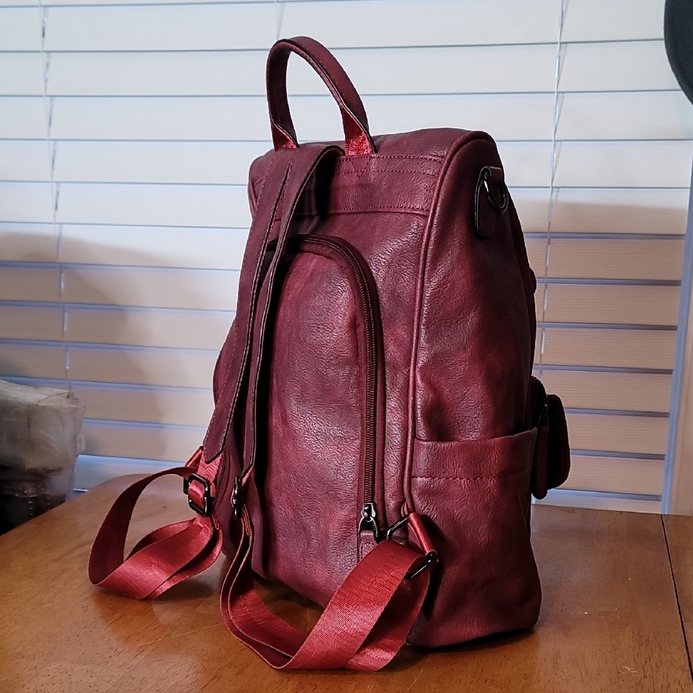 Deep Red Leather Backpack - Picture 3 of 10